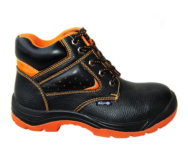 Antistatic safety boots